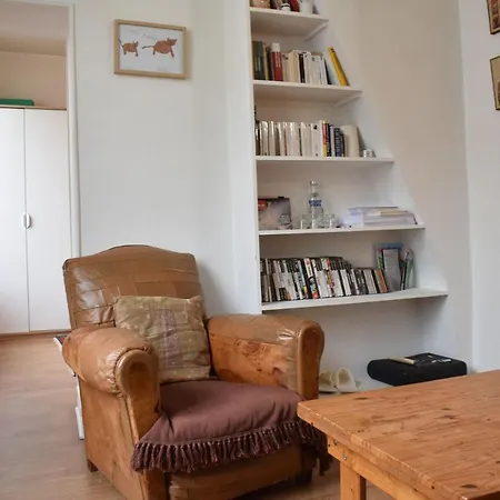 1 Bedroom In Central
